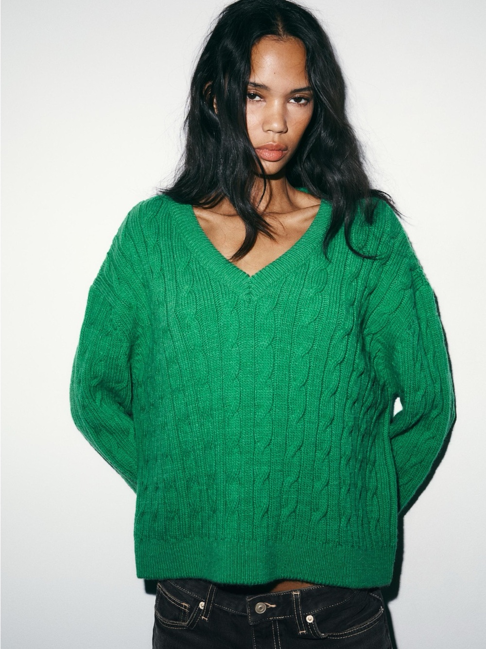 NWT Zara V-neck cable knit jumper Medium
